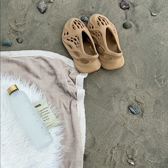 YEEZY FOAM RUNNER - Picture 5 of 7